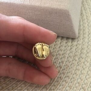 Vintage V. Evers 1979 Footprints Baby Feet Pin
